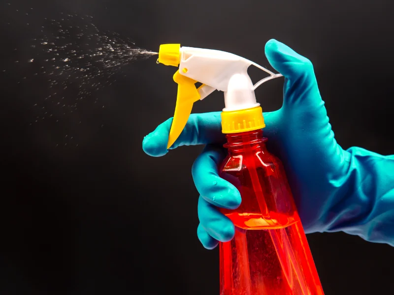 detergenti-pulizia-di-ambienti-di-lavoro